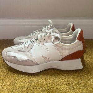 New Balance 327 Sneakers NWOT